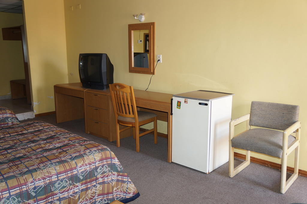 Maria Luisa Inn & Suites Juarez  Стая снимка