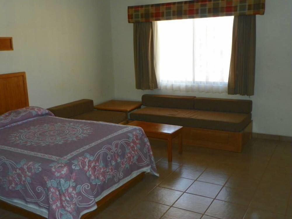 Maria Luisa Inn & Suites Juarez  Екстериор снимка