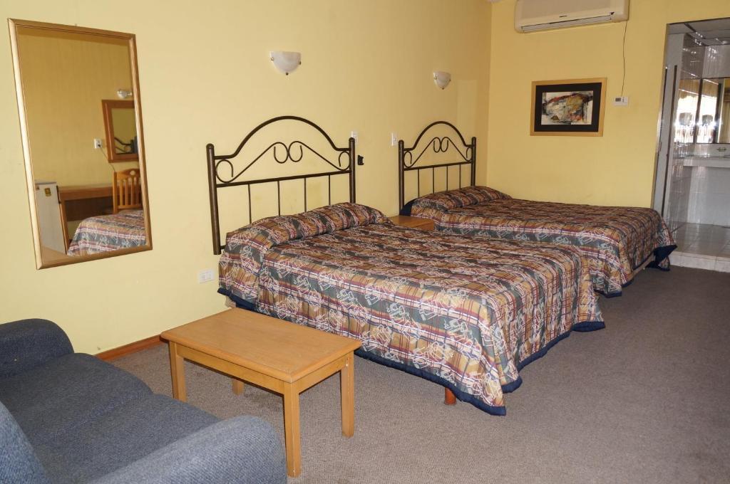 Maria Luisa Inn & Suites Juarez  Екстериор снимка
