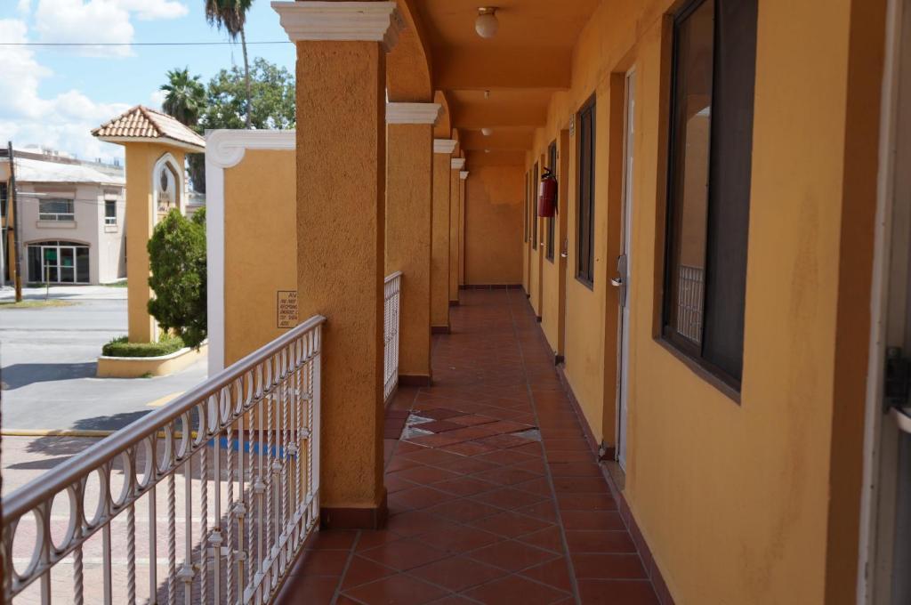 Maria Luisa Inn & Suites Juarez  Екстериор снимка