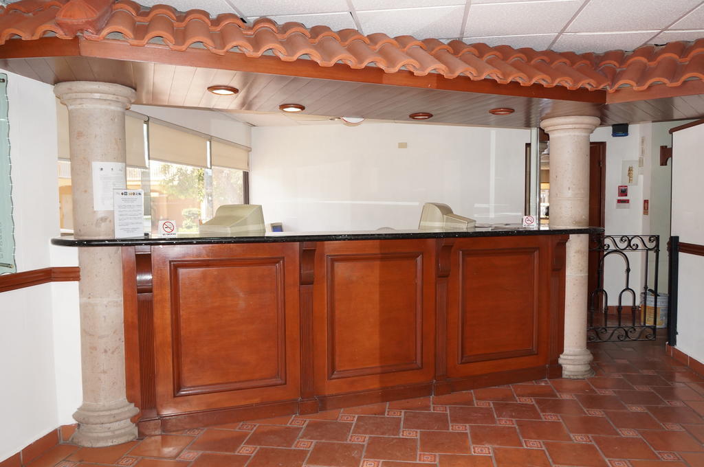 Maria Luisa Inn & Suites Juarez  Екстериор снимка